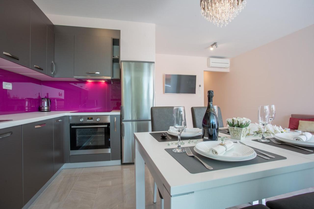 Waterfront Apartments Pia - Marija マリンスカ エクステリア 写真
