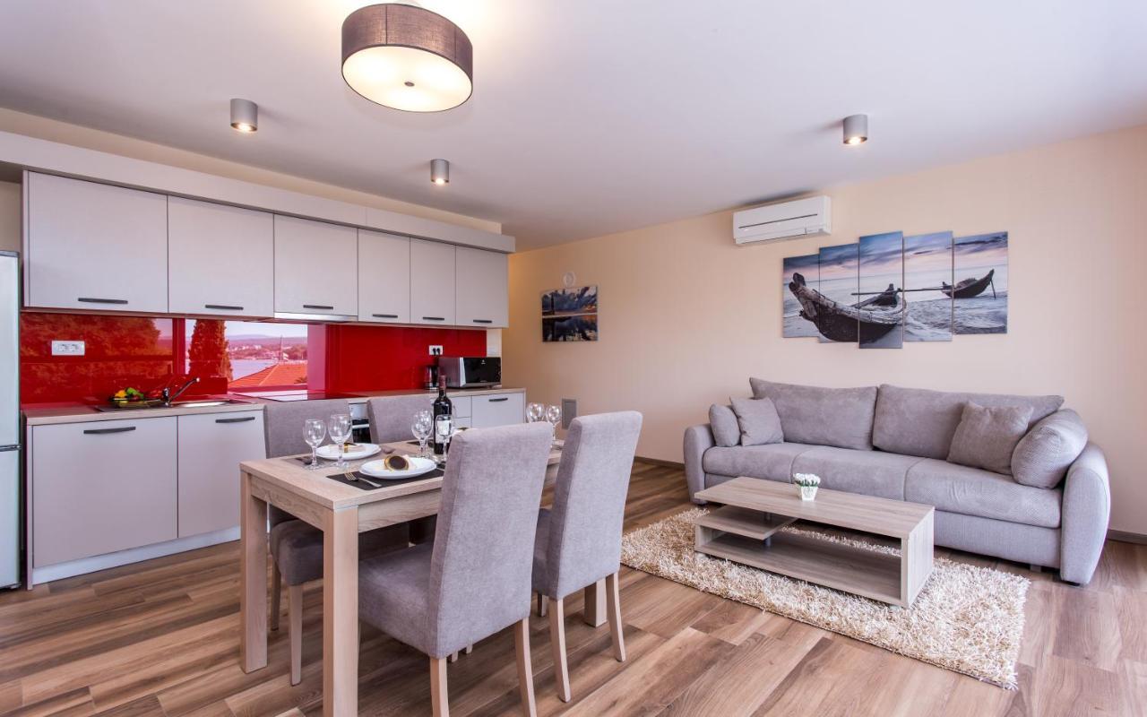 Waterfront Apartments Pia - Marija マリンスカ エクステリア 写真