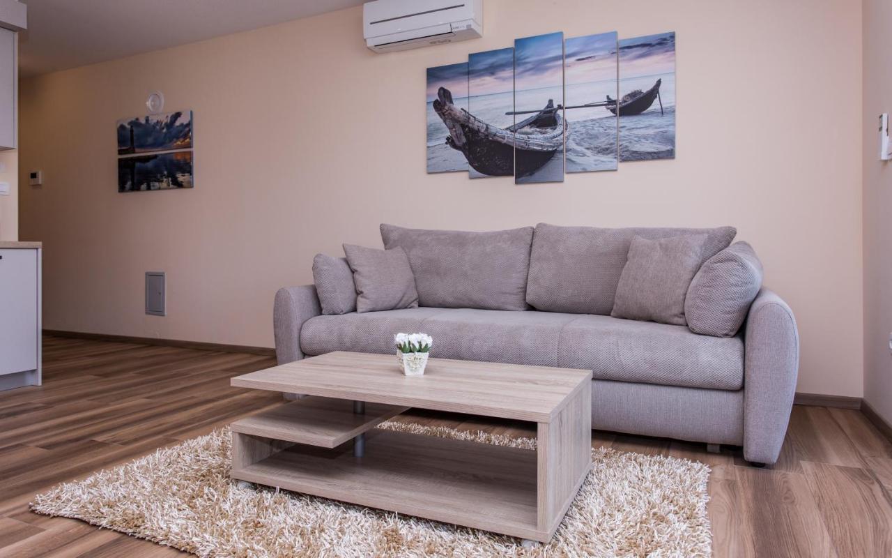 Waterfront Apartments Pia - Marija マリンスカ エクステリア 写真