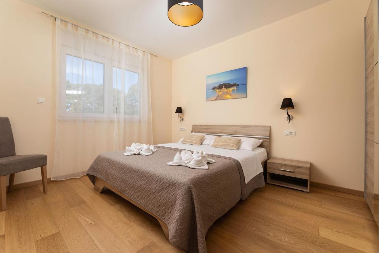 Waterfront Apartments Pia - Marija マリンスカ エクステリア 写真