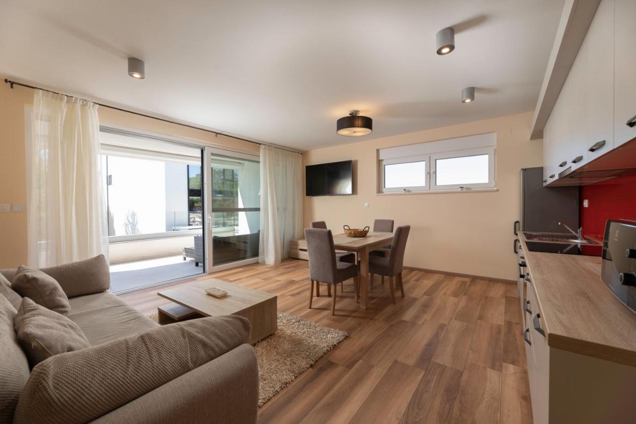 Waterfront Apartments Pia - Marija マリンスカ エクステリア 写真